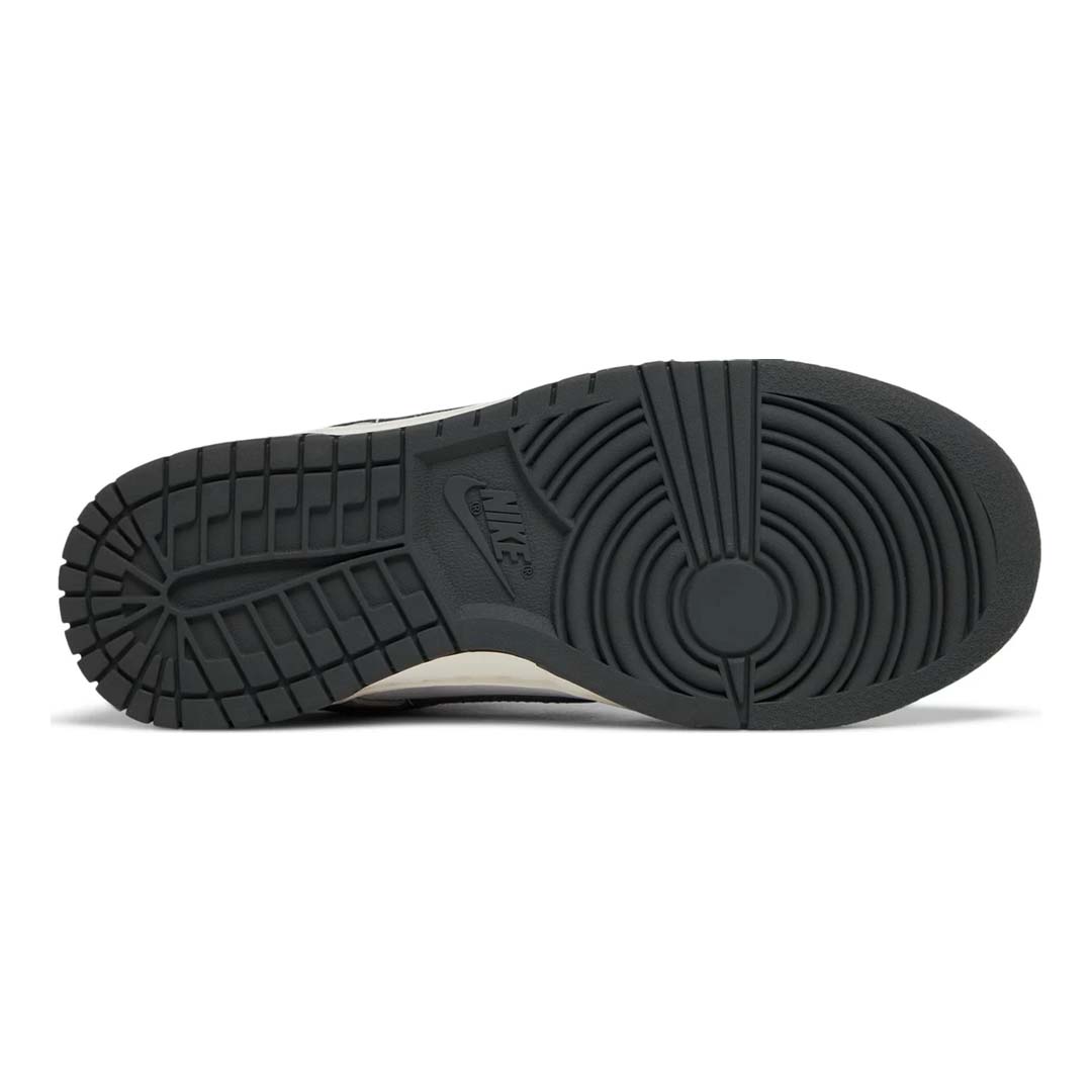 Dunk Low 'Light Smoke Grey' (W) by Nike - NWAHype 1 for streetwear Sneakers in USA
