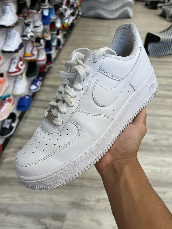 Preowned Air Force 1 Triple White by Preowned - NWAHYPE No.1 for streetwear Preowned in USA